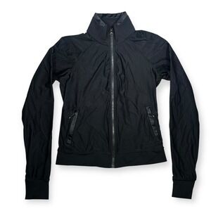 Lululemon Women's Perforated Jacket Size 4 Black Full‎ Zip Lightweight Athletic
